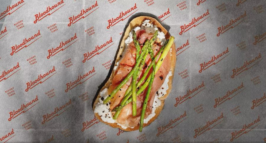 Bloodhound Cafe Branding by Johanna Szpetun Paper Wrap