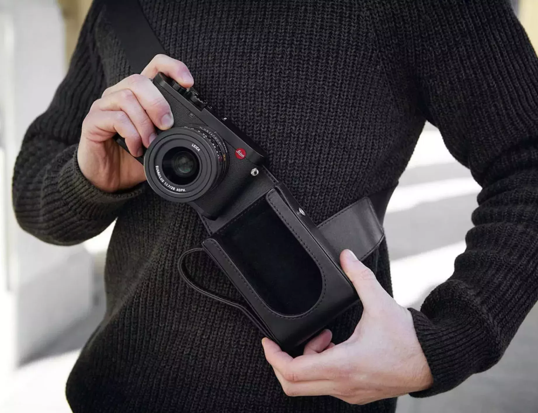 Cool Tech: Weather-Sealed Leica Q2, Microsoft HoloLens 2 and more
