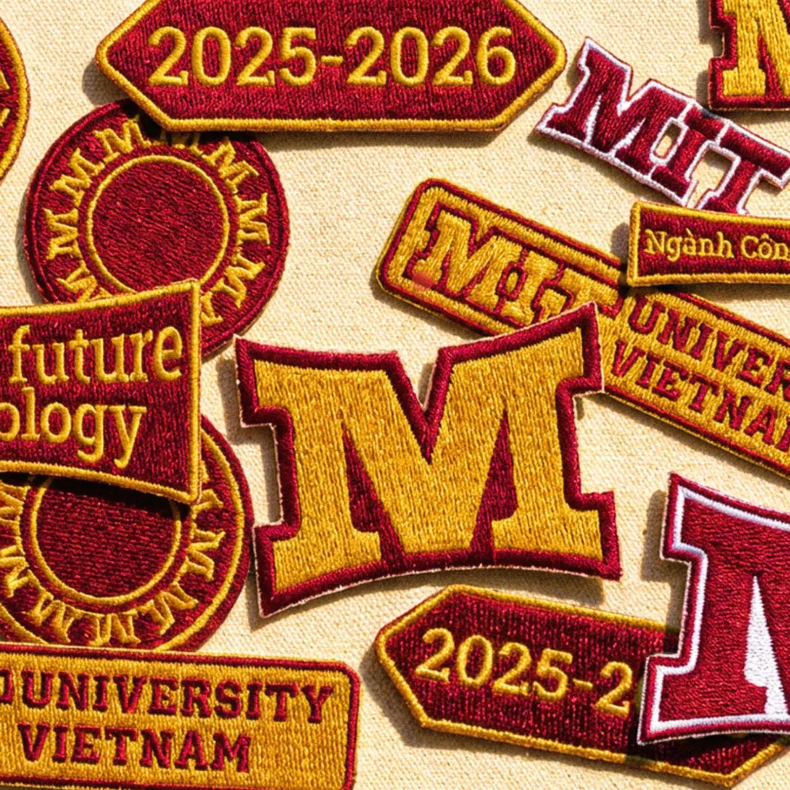 MIT Uni: Redefining Branding and Visual Identity for Industry 4.0