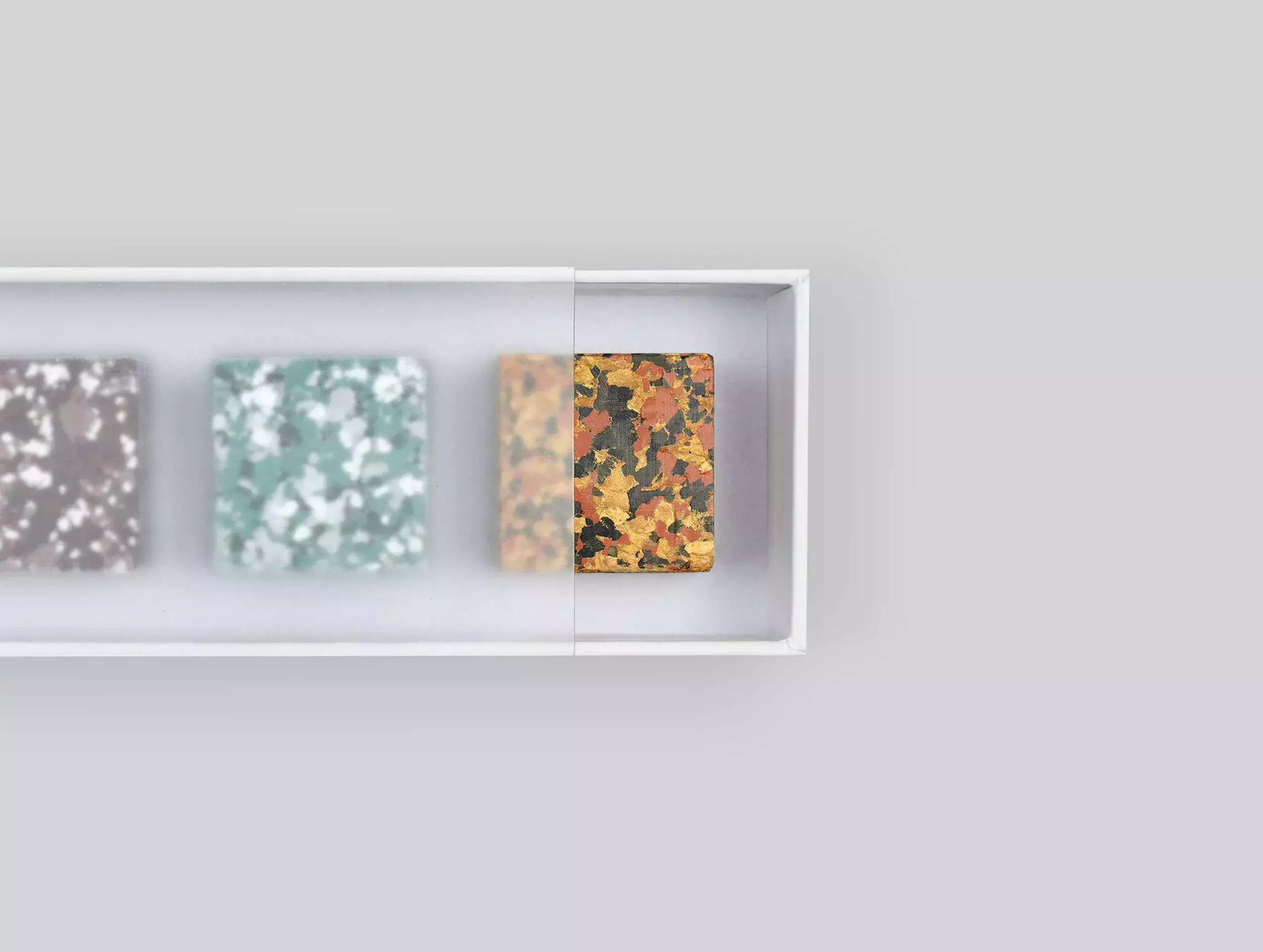 Draw from nature, with Unto's Color Gem